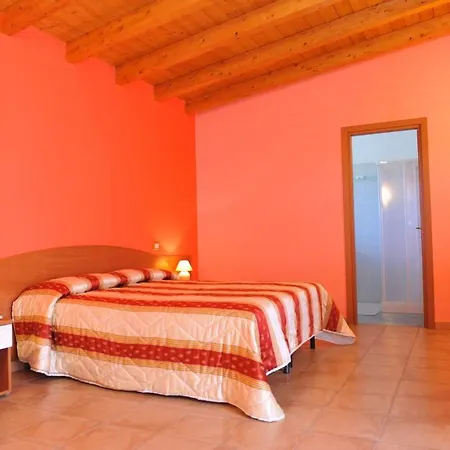 Lu Casale Couette-café San Cesario di Lecce