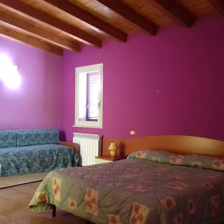 Lu Casale Bed & Breakfast