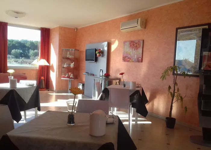 Oda ve Kahvaltı Lu Casale San Cesario di Lecce