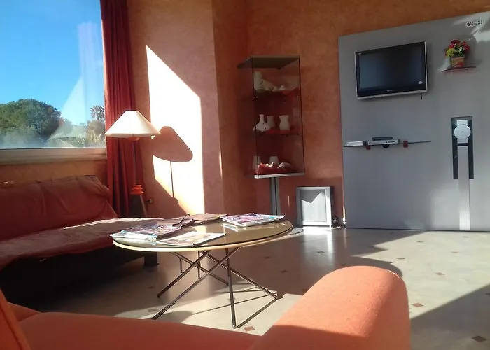 Lu Casale 3* סן צ'זריו די לצ'ה